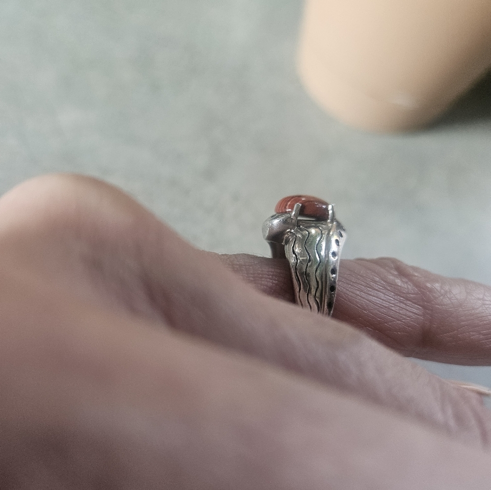 STUNNING STERLING AND JASPER RING WITH AWESOME DESIGN ETCHED THROUGHOUT SILVER - Picture 6 of 6